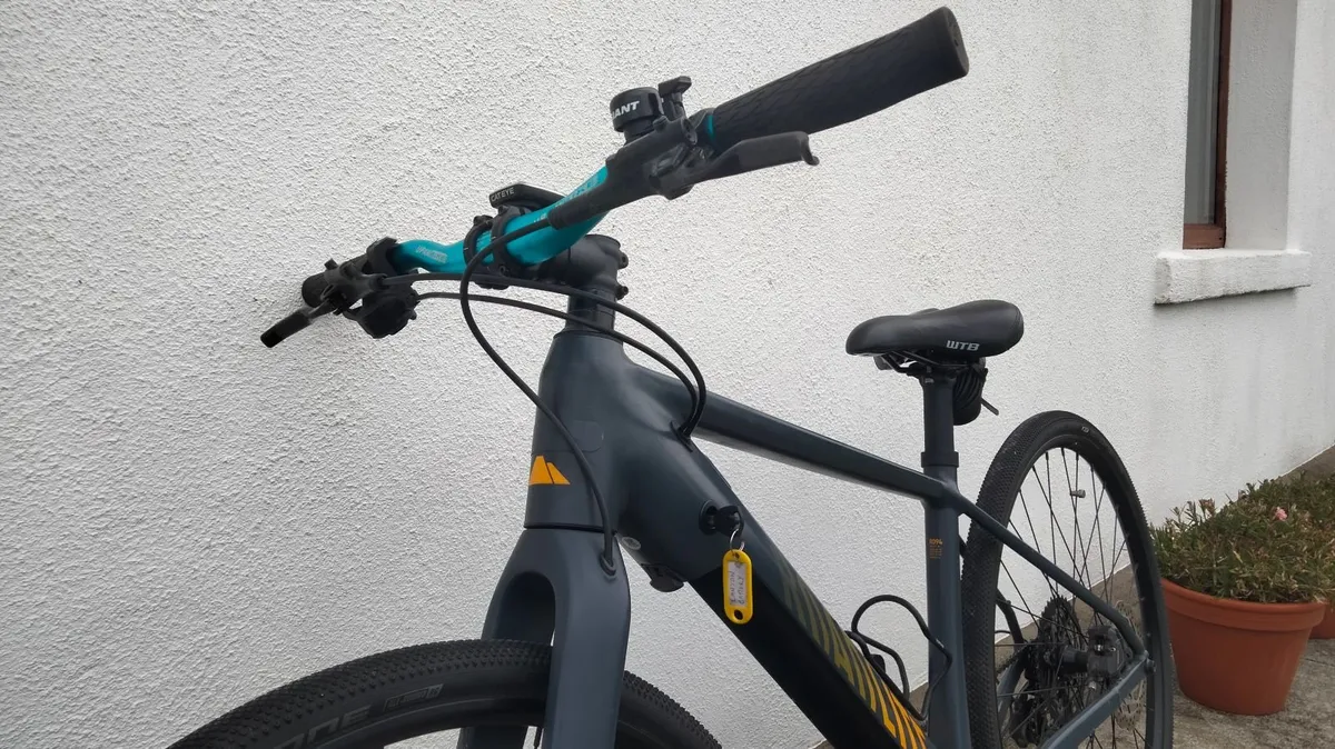 E-Bike.....Canyon Roadlite  (size XS) - Image 4