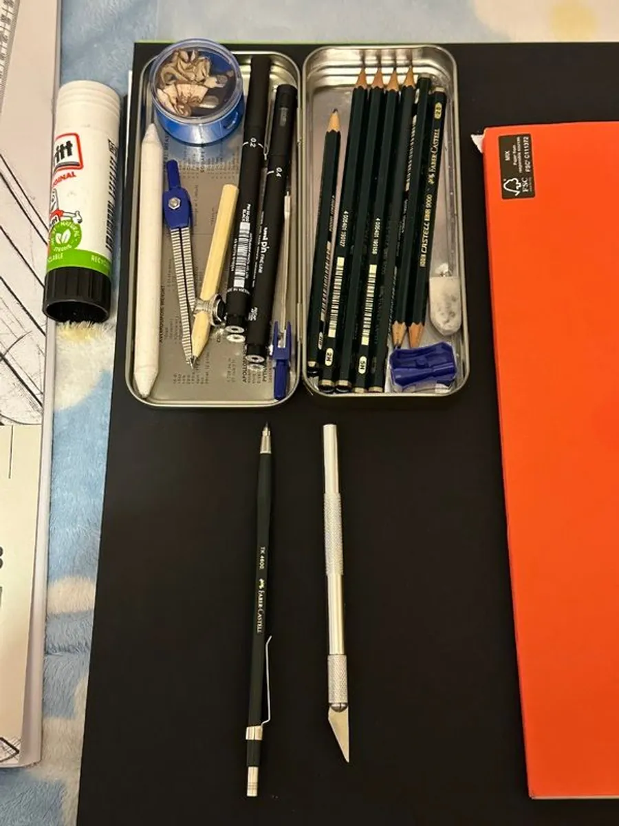 Art supplies - Image 3