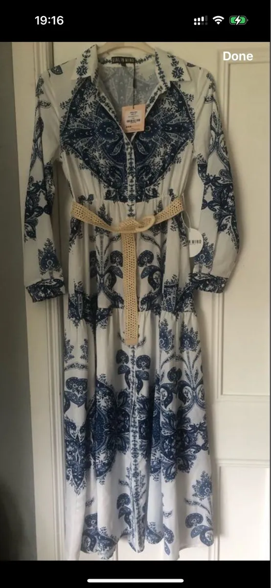 Ladies dress - Image 1