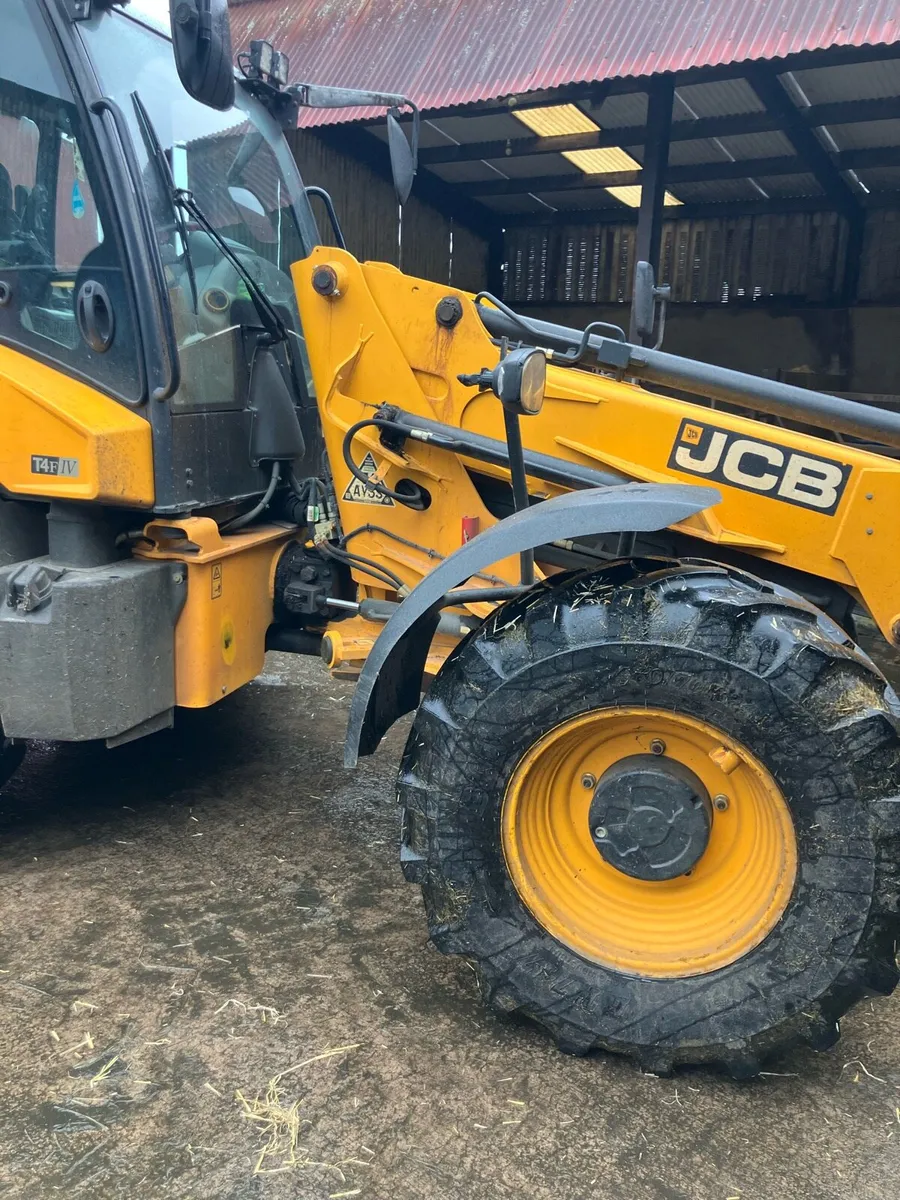 ⭐️jcb 320s⭐️ - Image 4