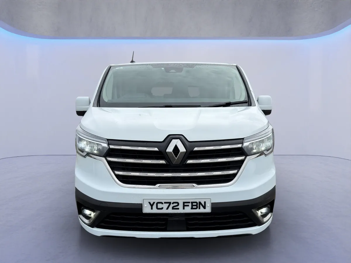 2022 Renault Trafic Sport LWB - Image 2