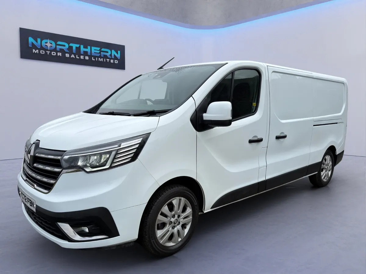 2022 Renault Trafic Sport LWB - Image 3