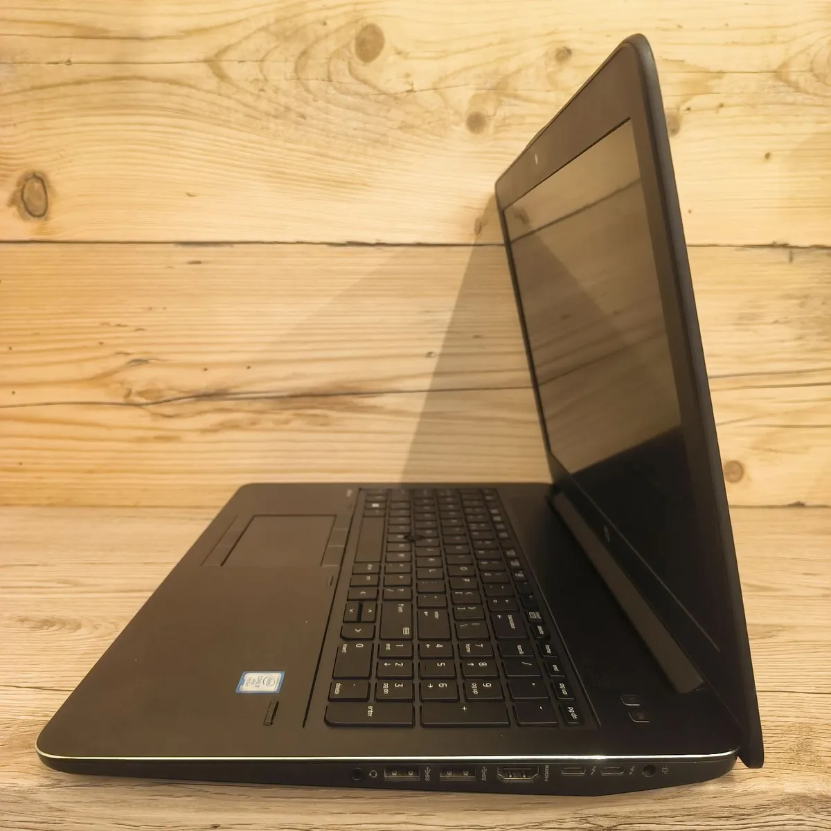 intel i7-7820HQ / NVIDIA 4Gb / 32Gb RAM / Warranty - Image 4