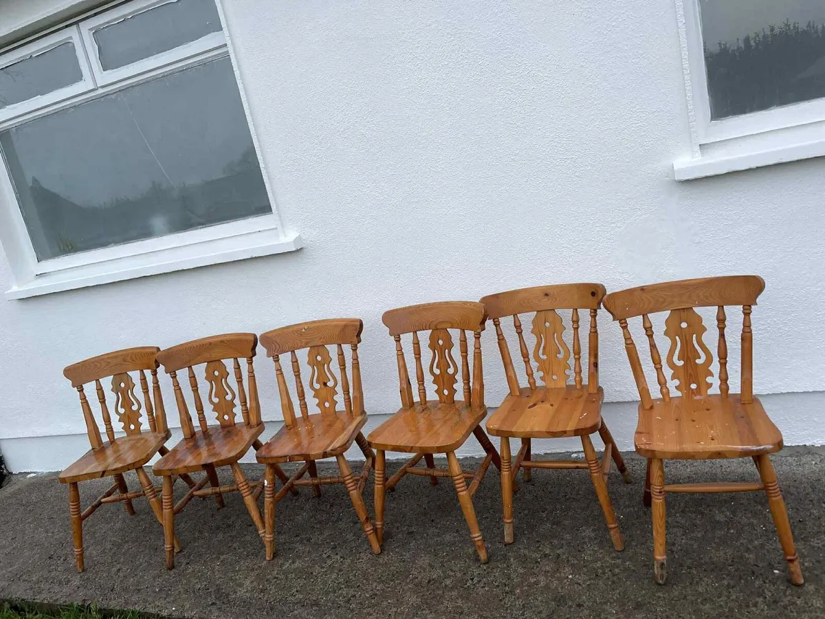 Kitchen chairs x6