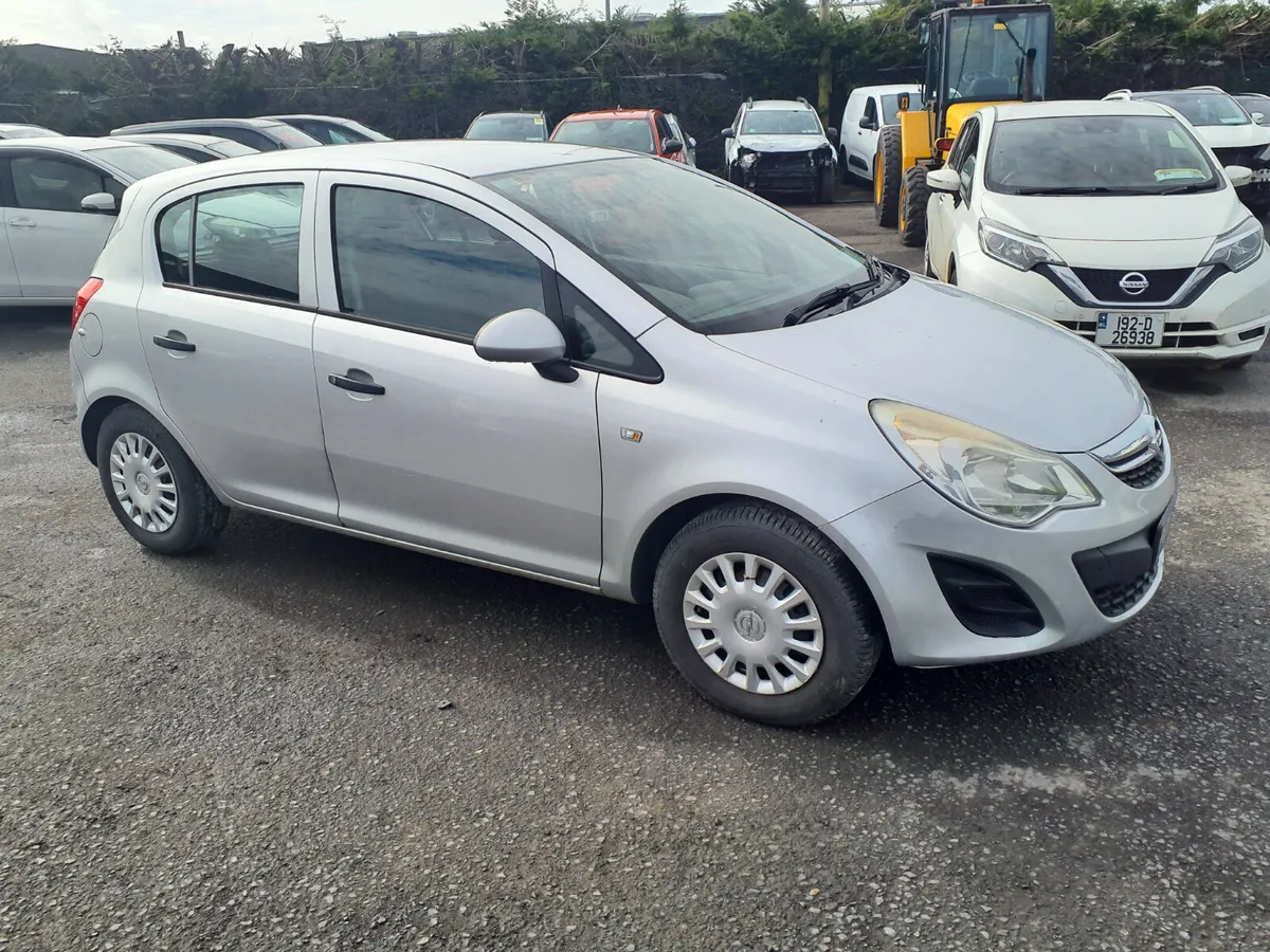 Opel Corsa Automatic 2012 - Image 2