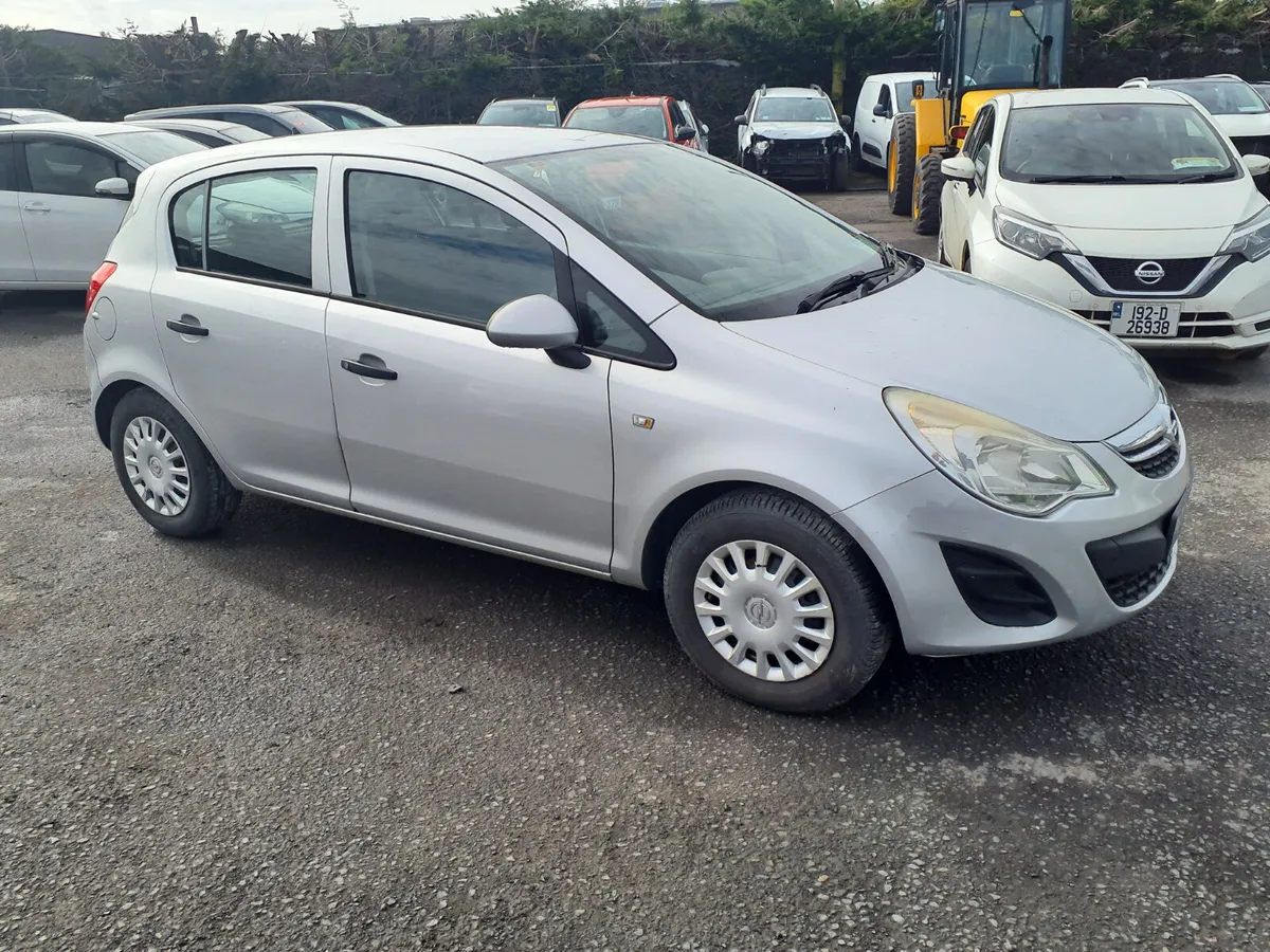 Opel Corsa Automatic 2012 - Image 3