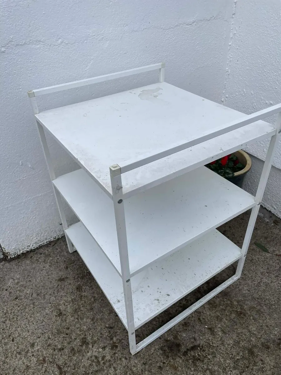 Metal side table - Image 1