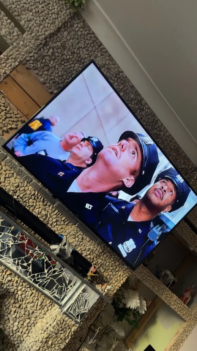 50 inch tv - Image 2