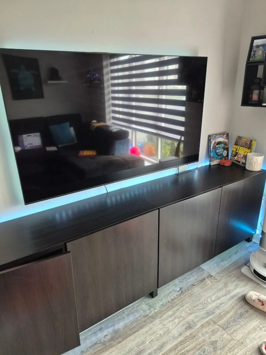 Samsung Smart TV 65'' QLED - Image 1