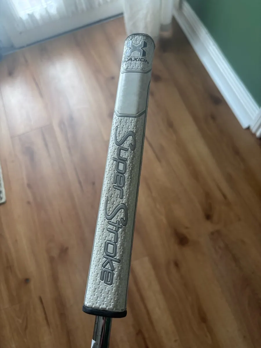 Odyssey 2 ball putter - Image 2