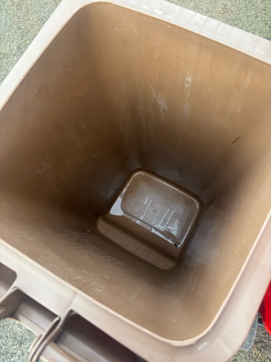 Household & Commercial Wheelie Bins - Image 4