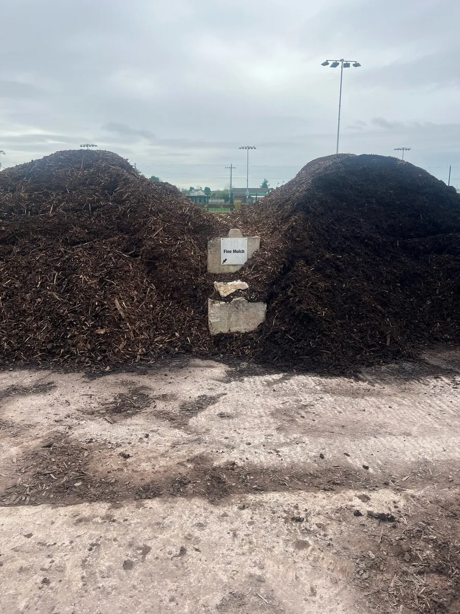 Compost, Bark mulch, Sleepers, - Image 4