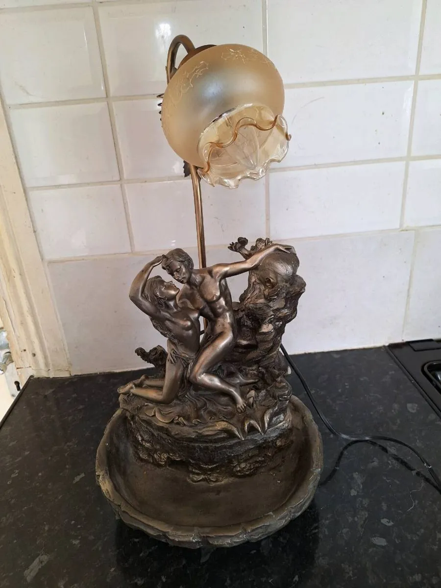 Heavy metal table lamp - Image 2