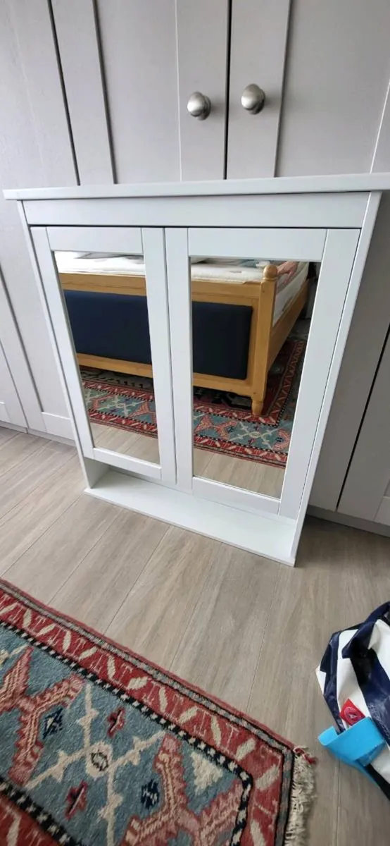 Hemnes bathroom cabinet - Image 4