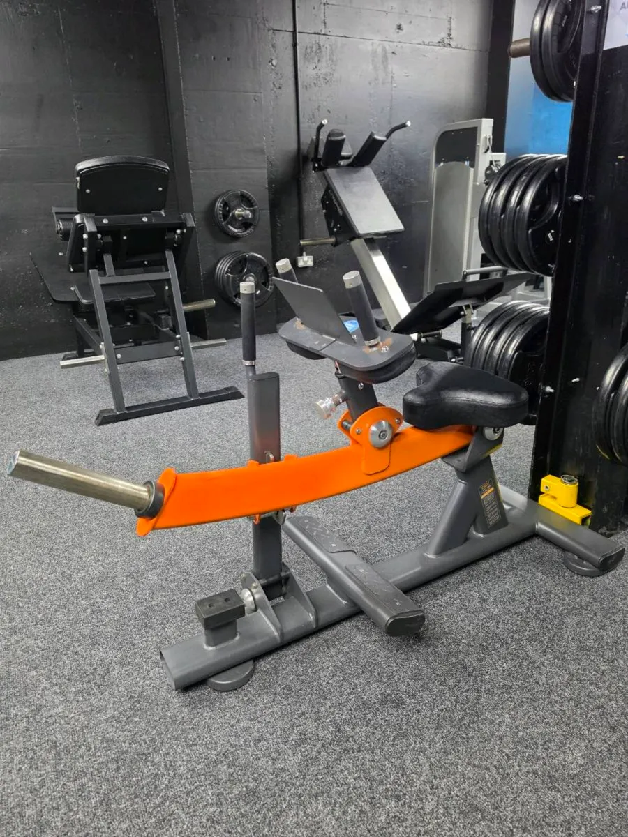 Plate Loaded Calf Raise Machine - Image 2