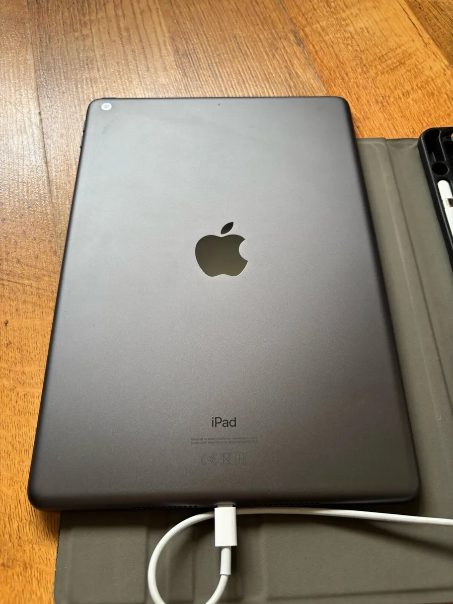 8th Generation Apple iPad 10.2 inch - Image 1