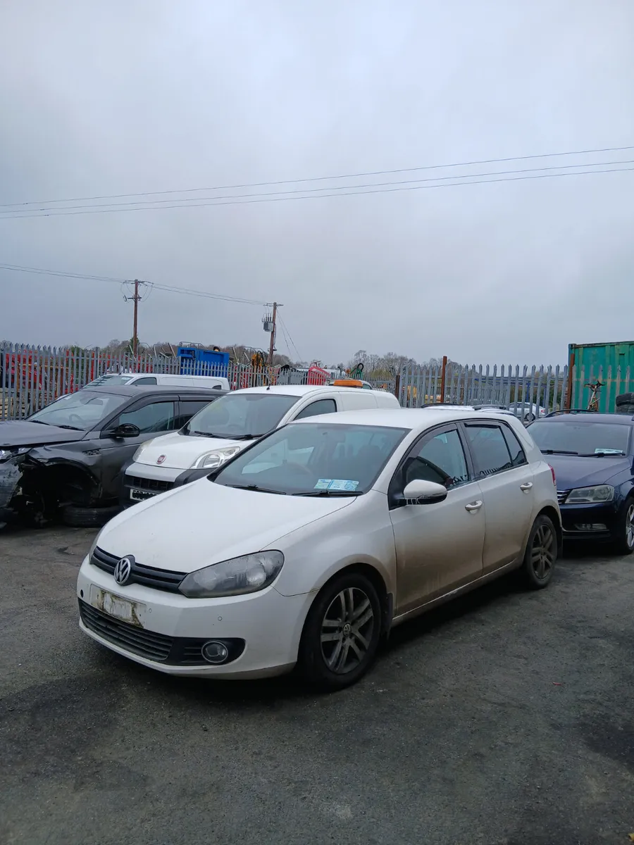 2011 Volkswagen Golf 1.6TDI BREAKING / PARTS - Image 4
