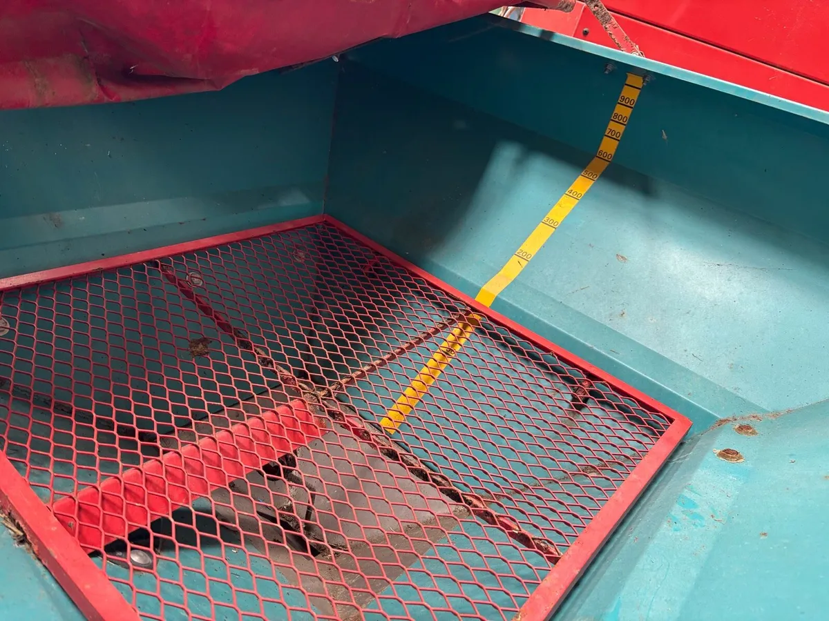 Sulky spreader - Image 2