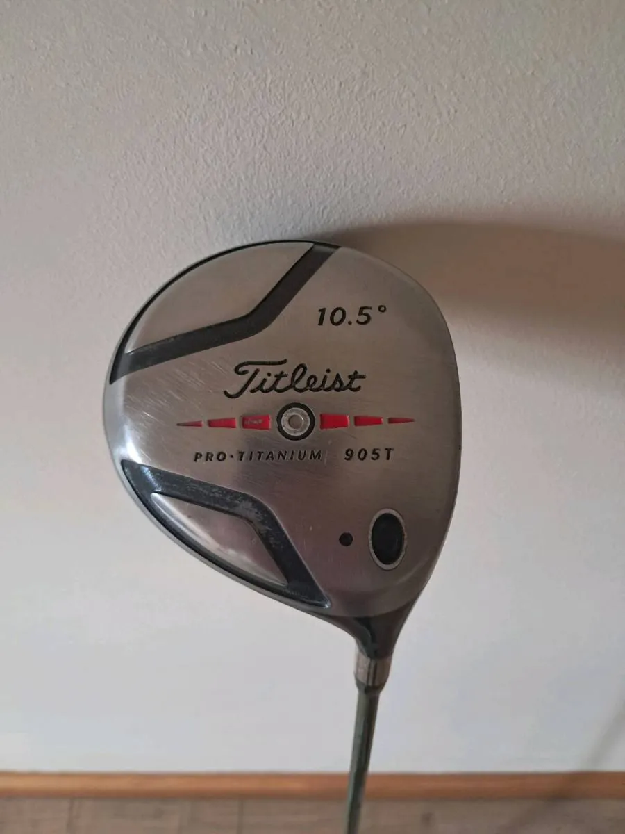 Titleist 905T Driver - Image 1
