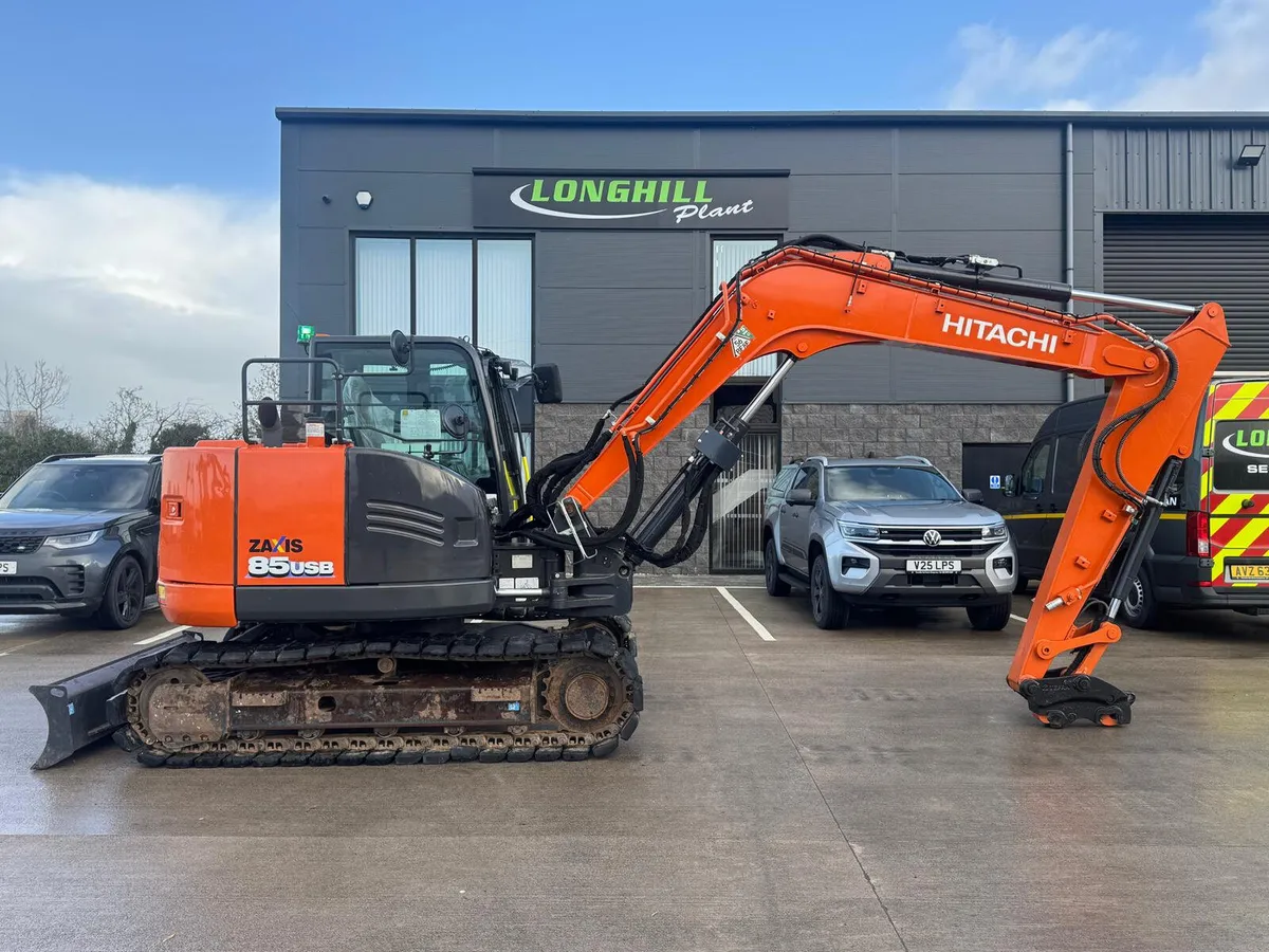 Hitachi ZX85-6 - Image 1