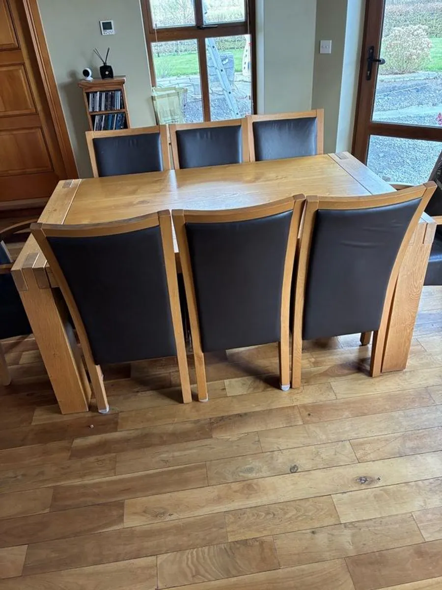 Dining table and chairs - Image 2