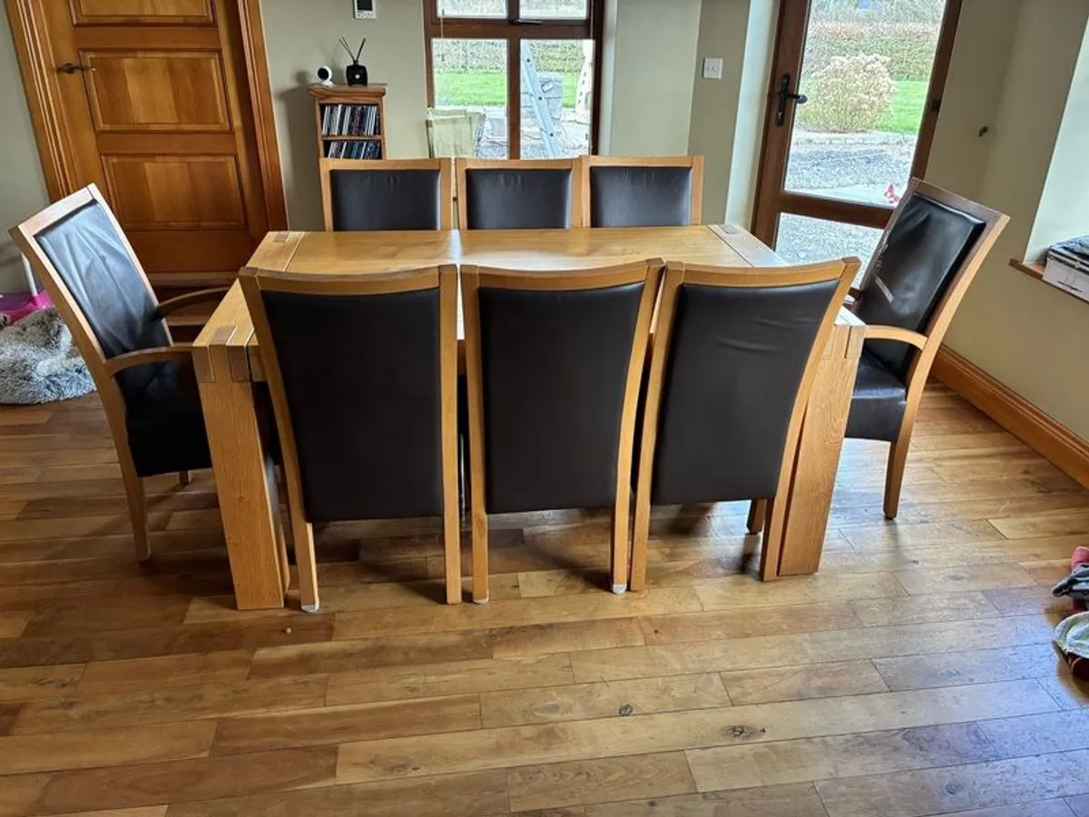 Dining table and chairs - Image 3