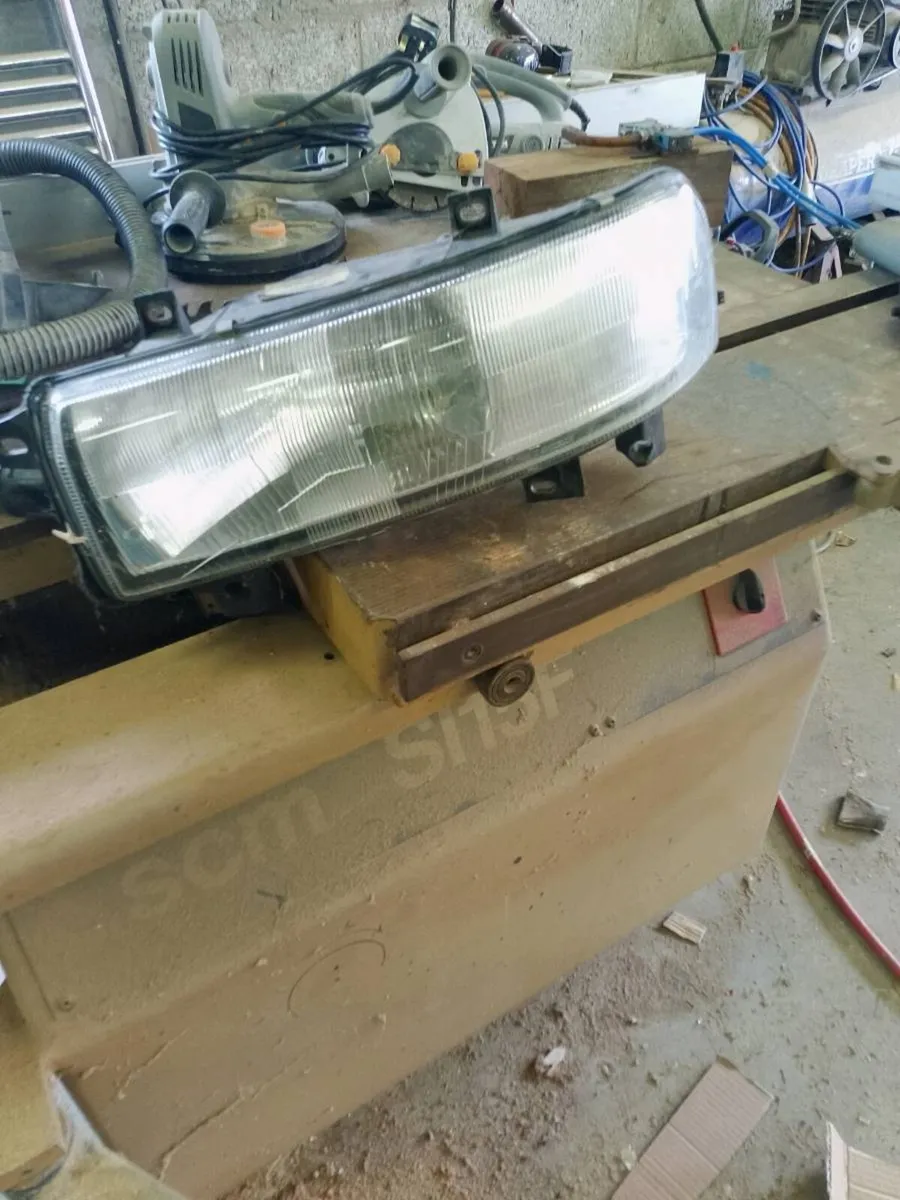 2000 renault master headlights . Left and right - Image 1