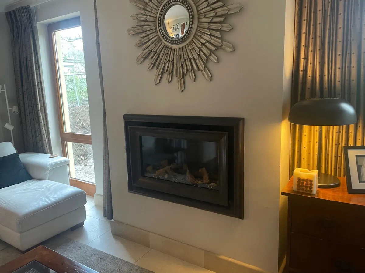Wall mounted perfect condition Gas Fire - Image 4