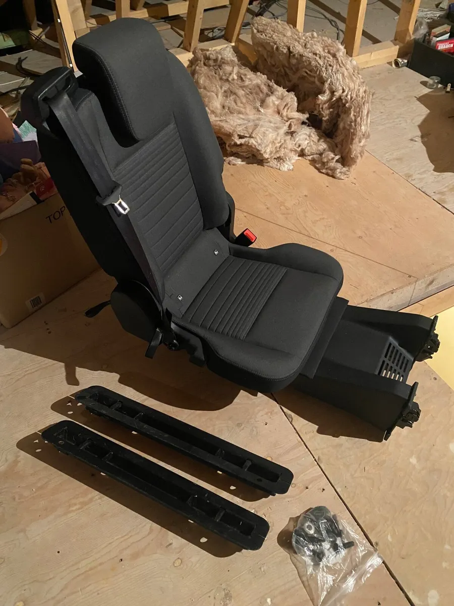 Ford Tourneo Seat - Image 4