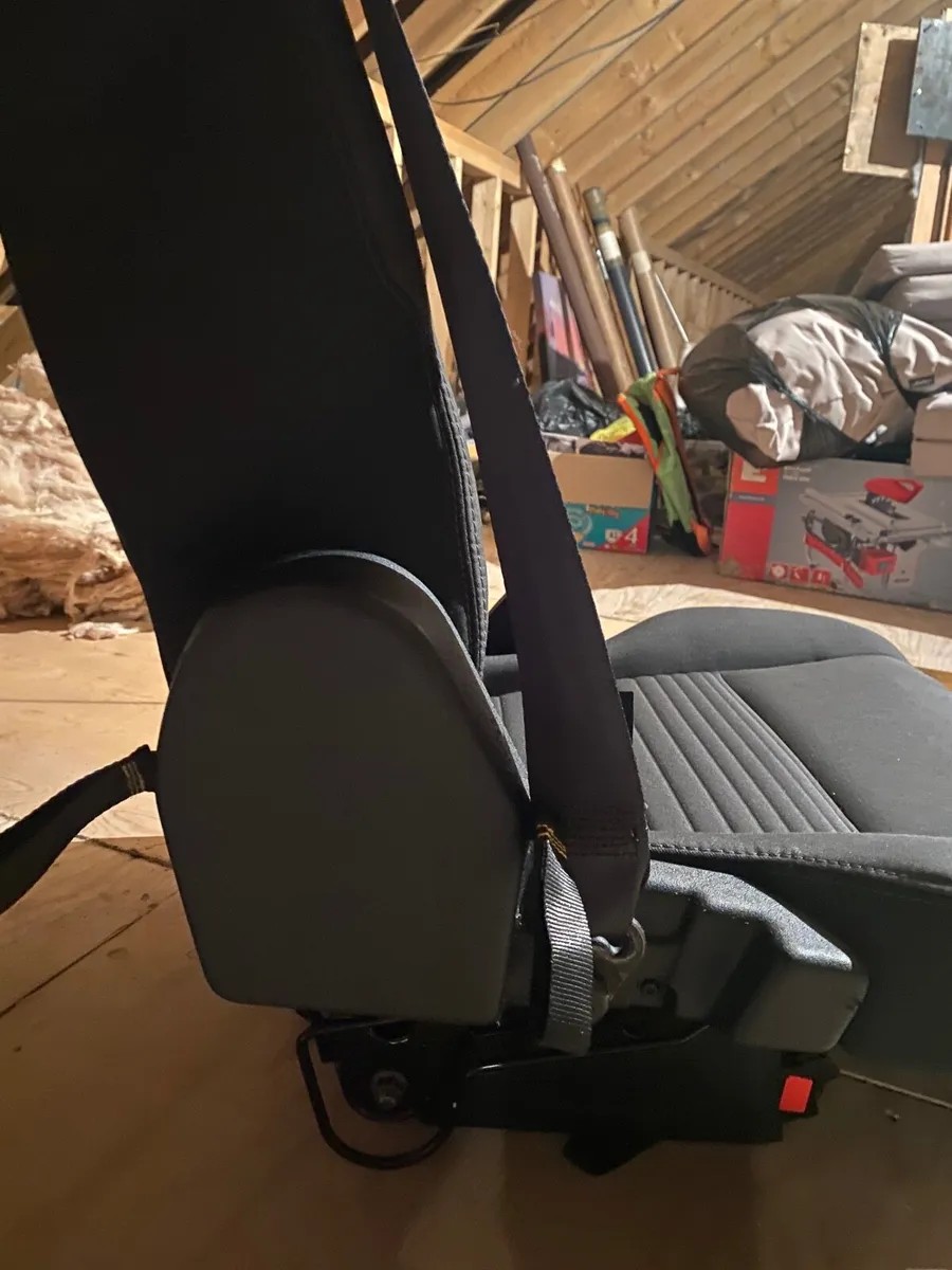 Ford Tourneo Seat - Image 3