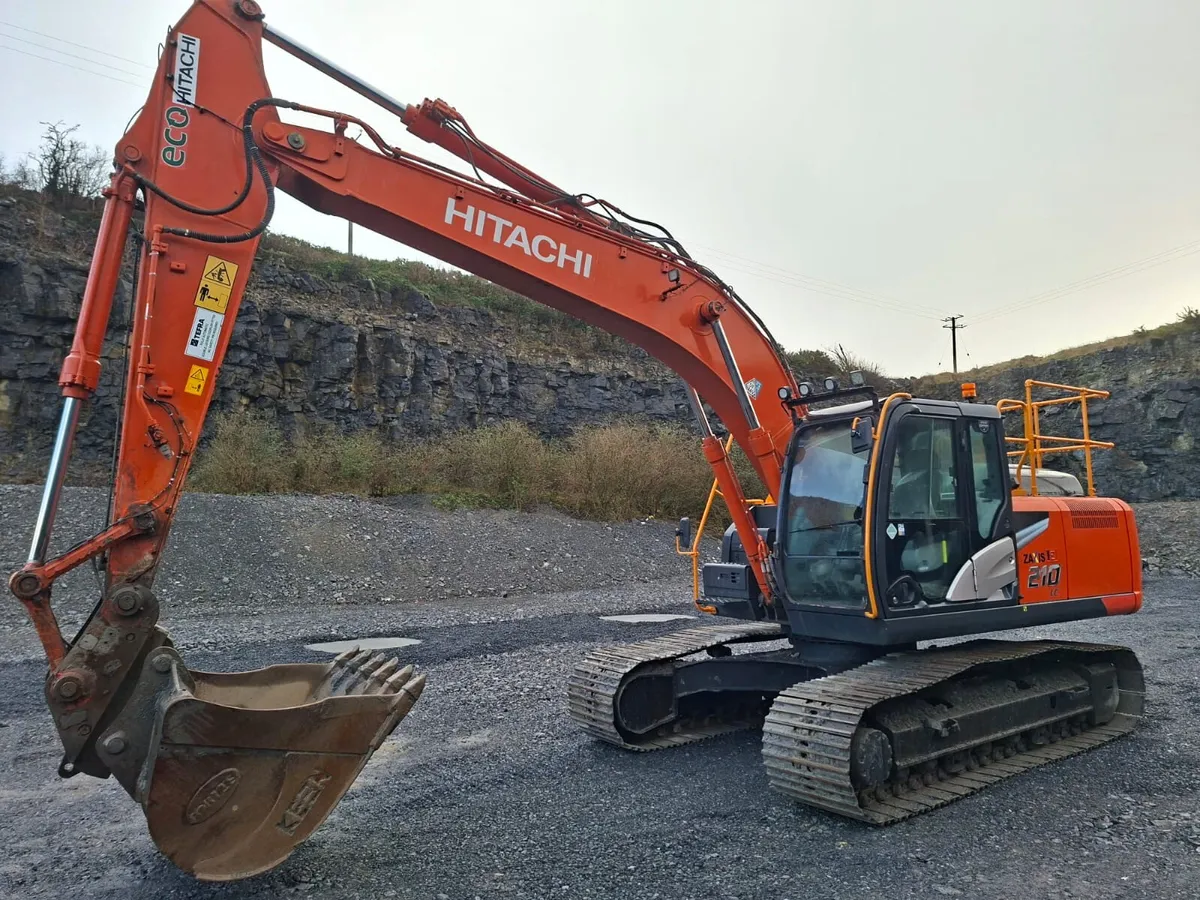 2020 Hitachi ZX210LC-6 - Image 1