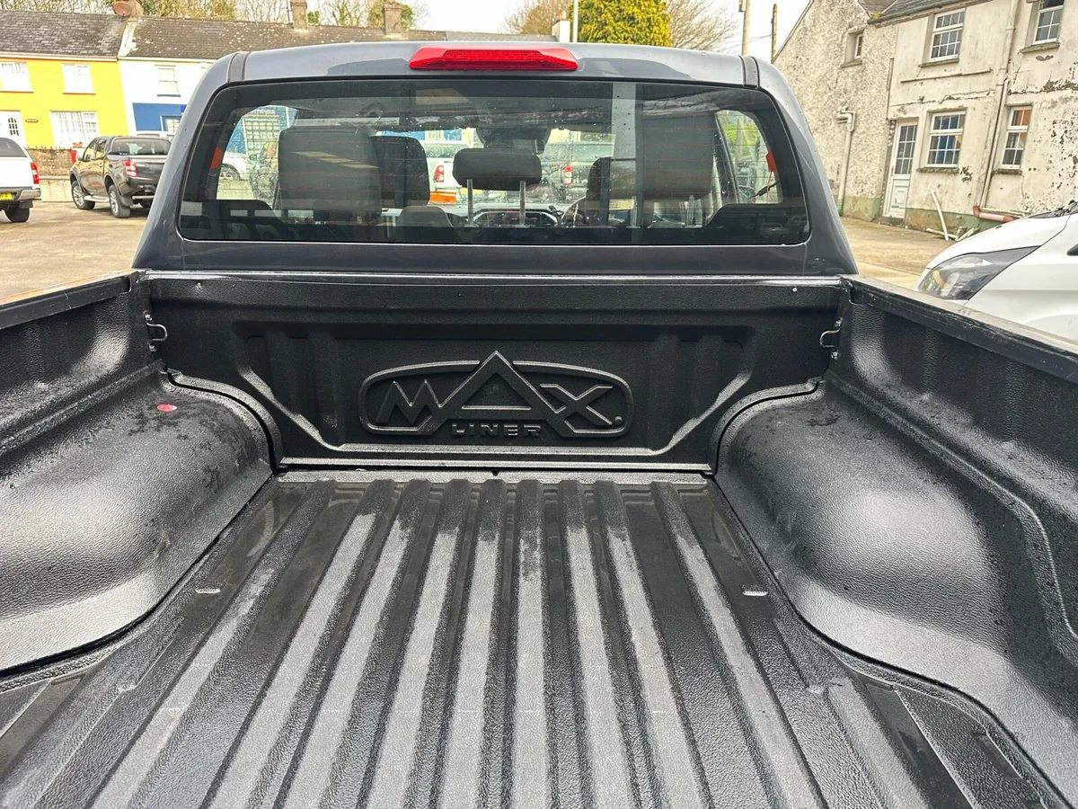 Isuzu D-max - Image 4