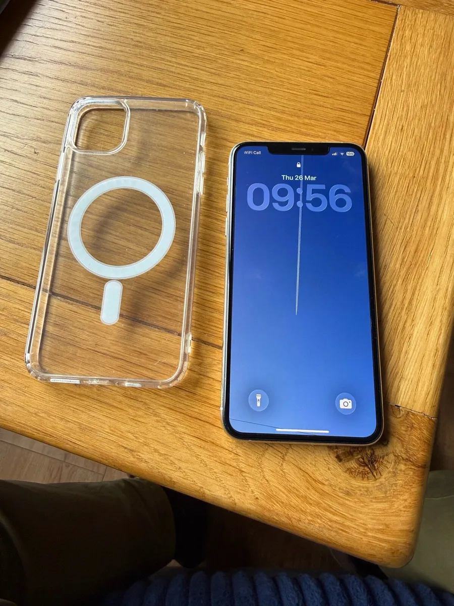 iPhone 11 Pro Max - Image 1