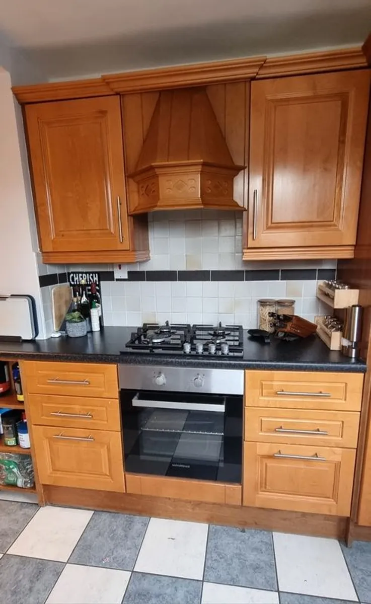 Kitchen Cabinets / Drawers / Hood / Sink / Oven / Hobs - Image 2
