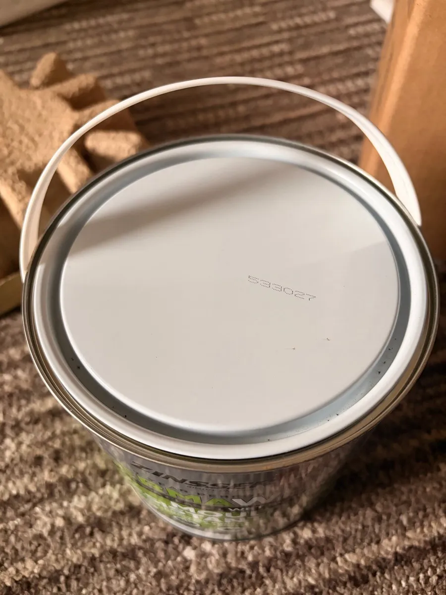Zinsser Mould Resistant Paint 2.5L - Image 4
