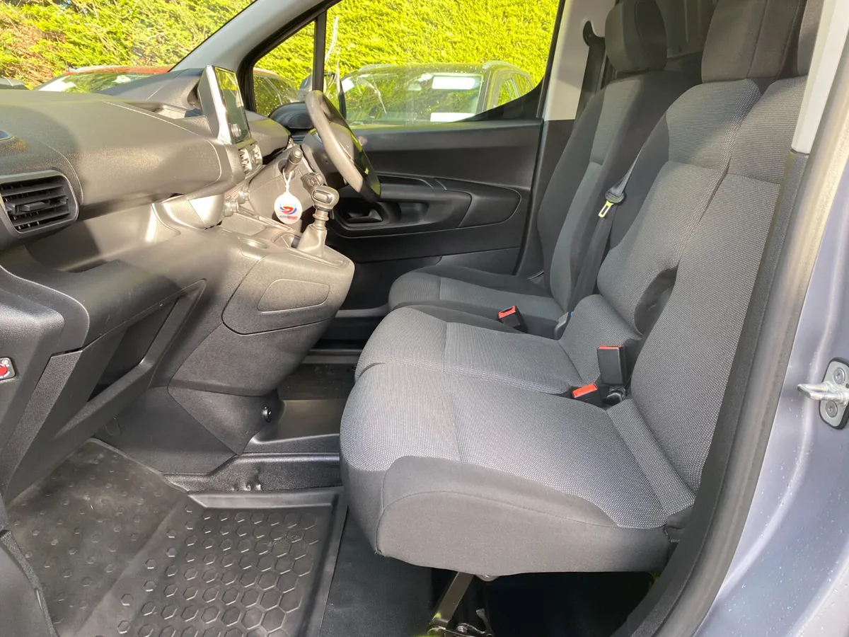 Peugeot Partner Professional Plus 1.5HDI 1000KG - Image 4