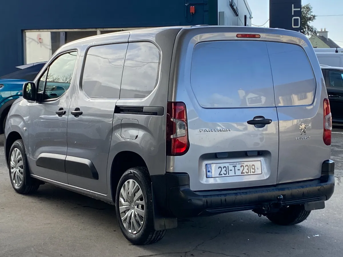 Peugeot Partner Professional Plus 1.5HDI 1000KG - Image 3