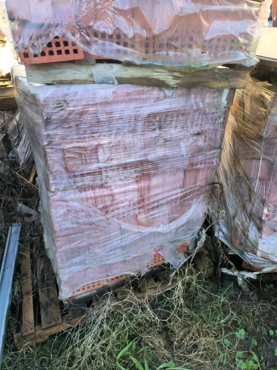 Clay bricks - Image 2