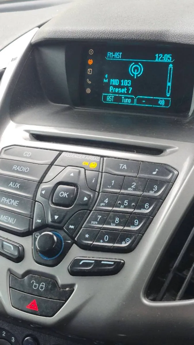 Ford Transit connect - Image 4