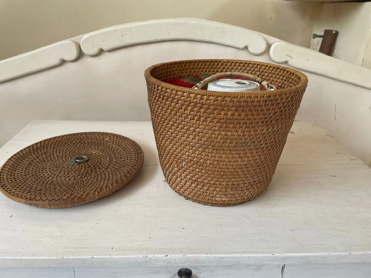 Vintage Chinese Tea pot - Image 3