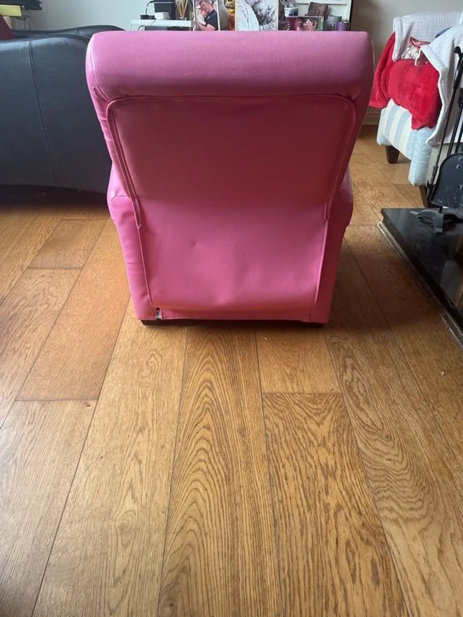 Children's Pink Recliner Chair - Image 4