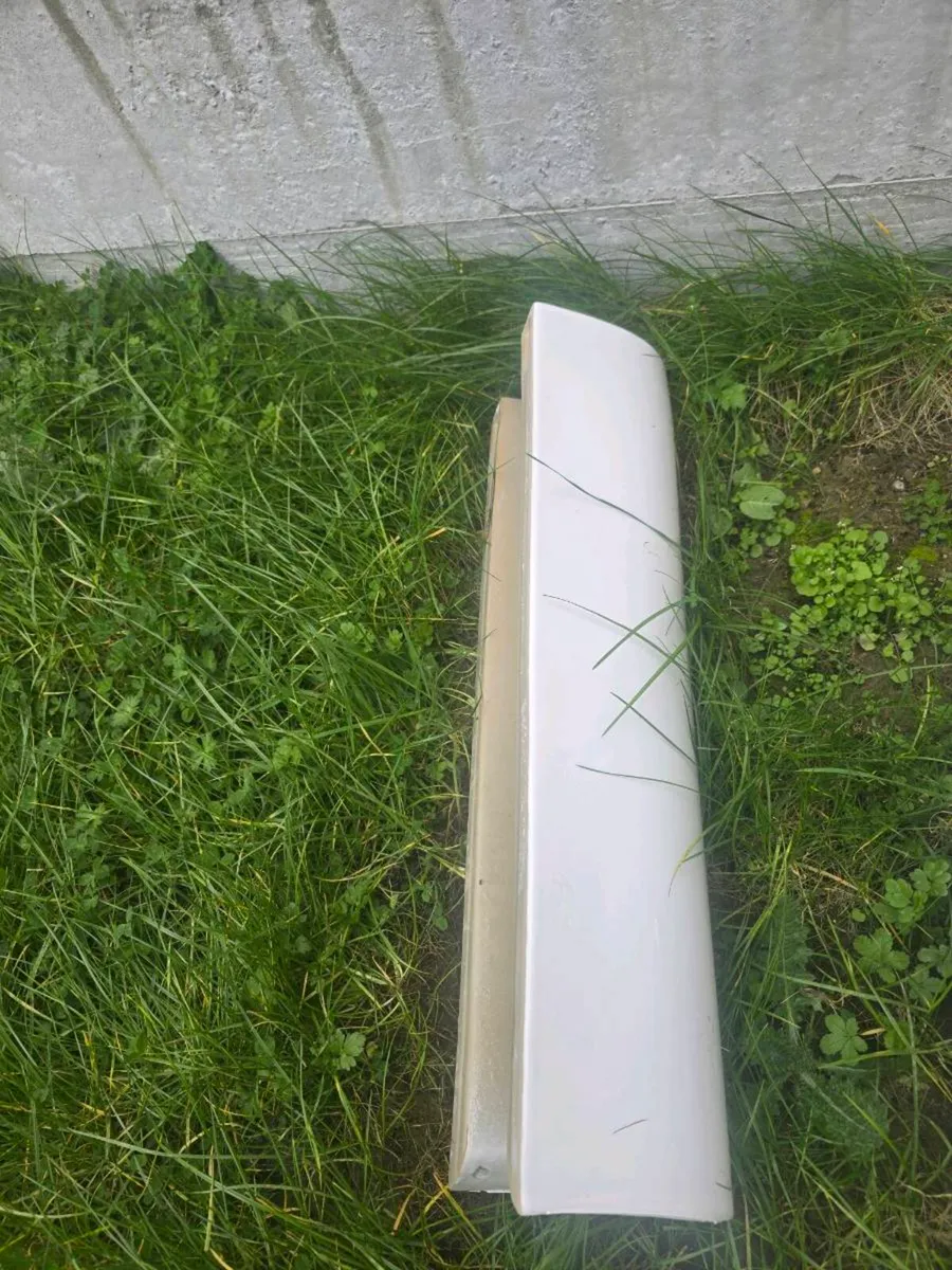 Basin with tap and pedestal and Kitchen mixer tap - Image 2