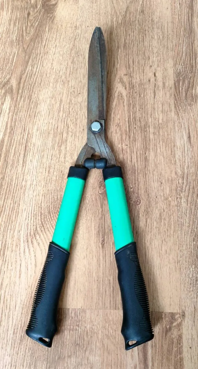 Garden Hedge Shears - Image 2