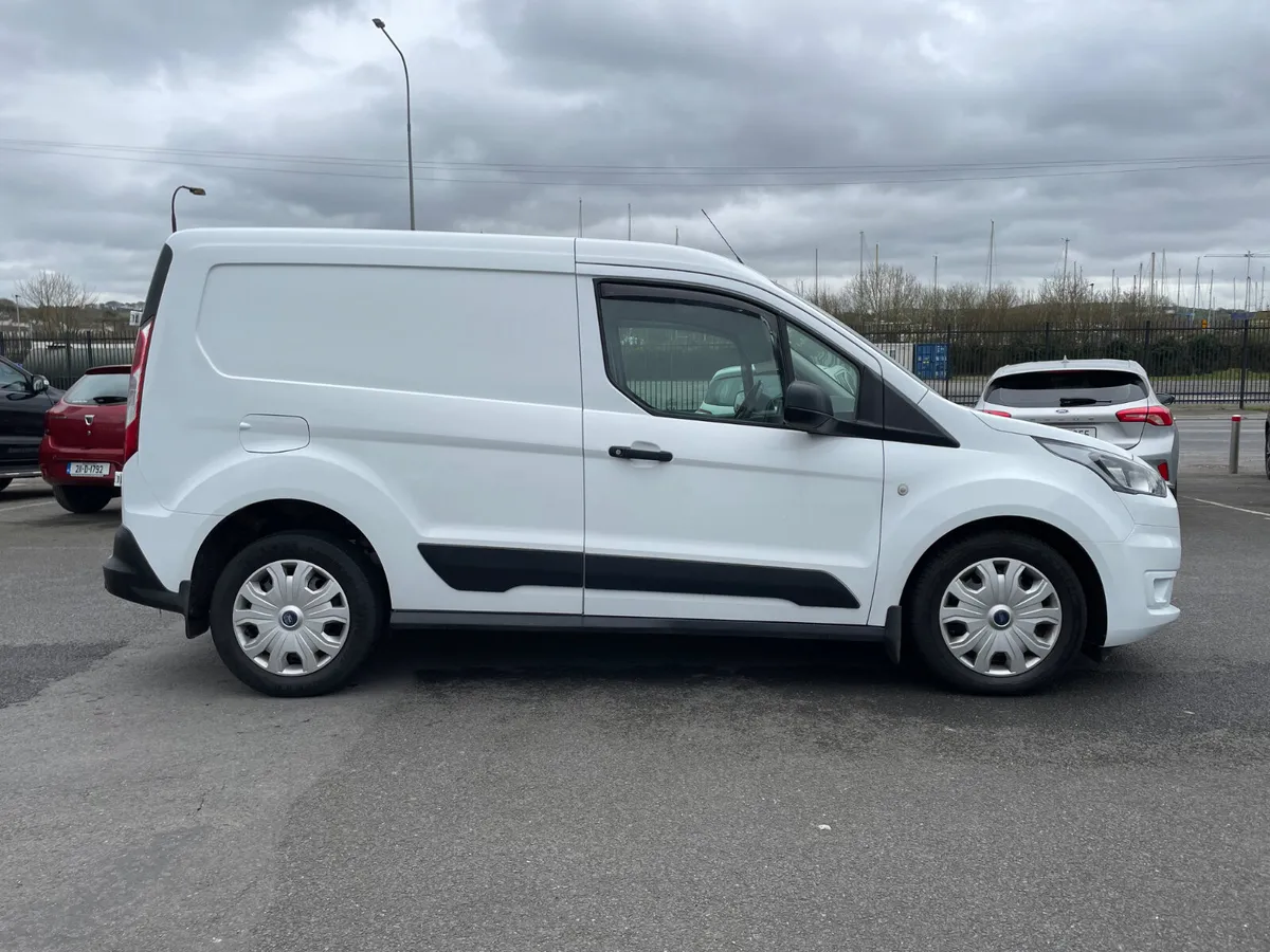 Ford Transit Connect 1.5 Diesel - Image 2