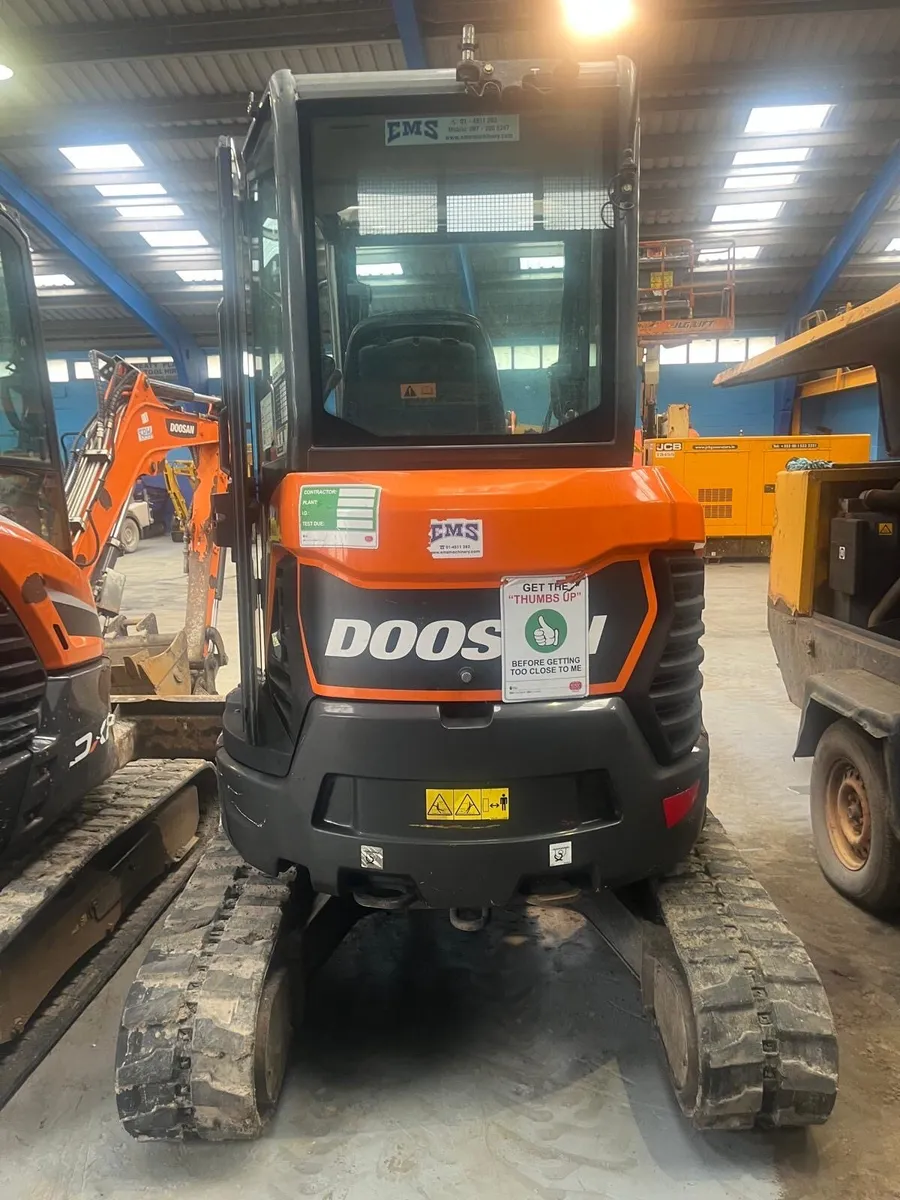 2020 Doosan 2.7 ton digger no vat - Image 4