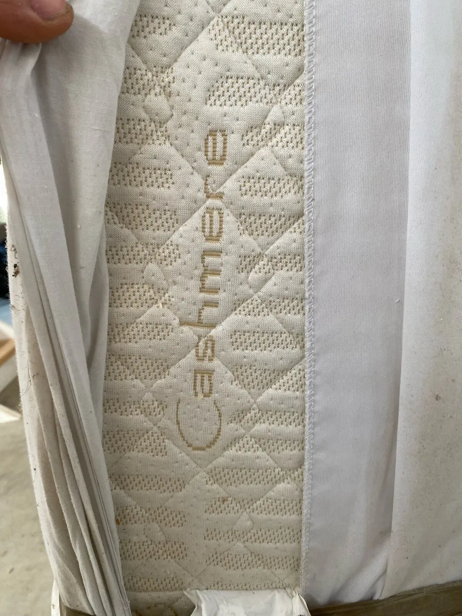 Quinn size Kaymed mattress. - Image 1