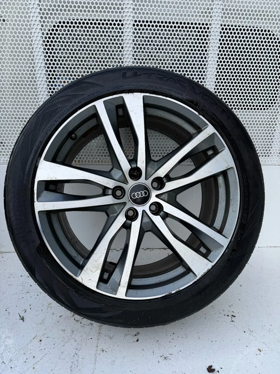 Genuine Audi 19Inch wheels and tyres - Image 1