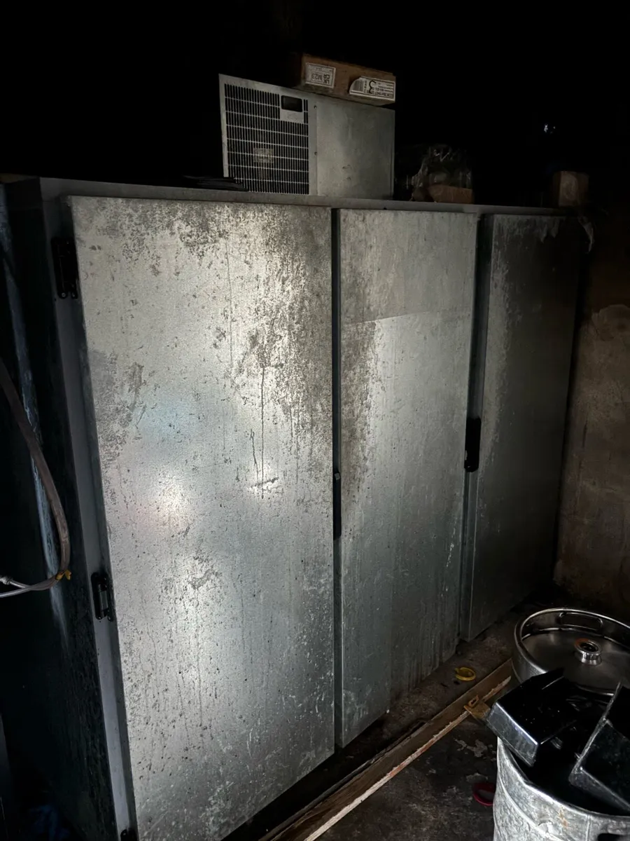 Keg cold room with condensing unit - Image 1
