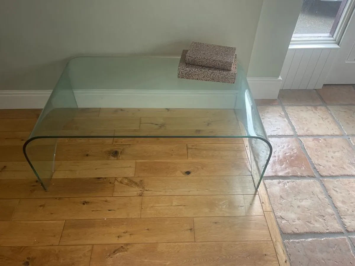 Large waterfall tempered glass coffee table - Image 2