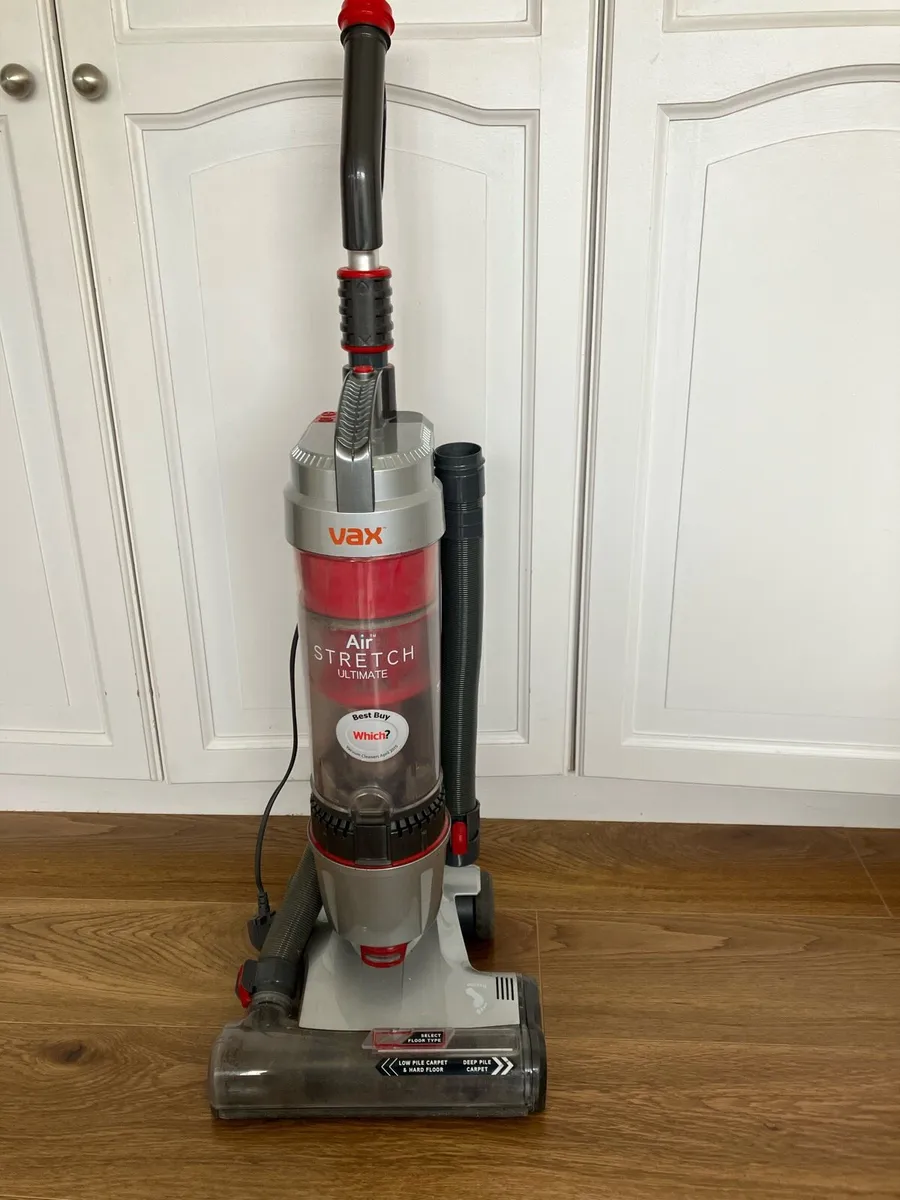 Vacuum cleaner - Image 1